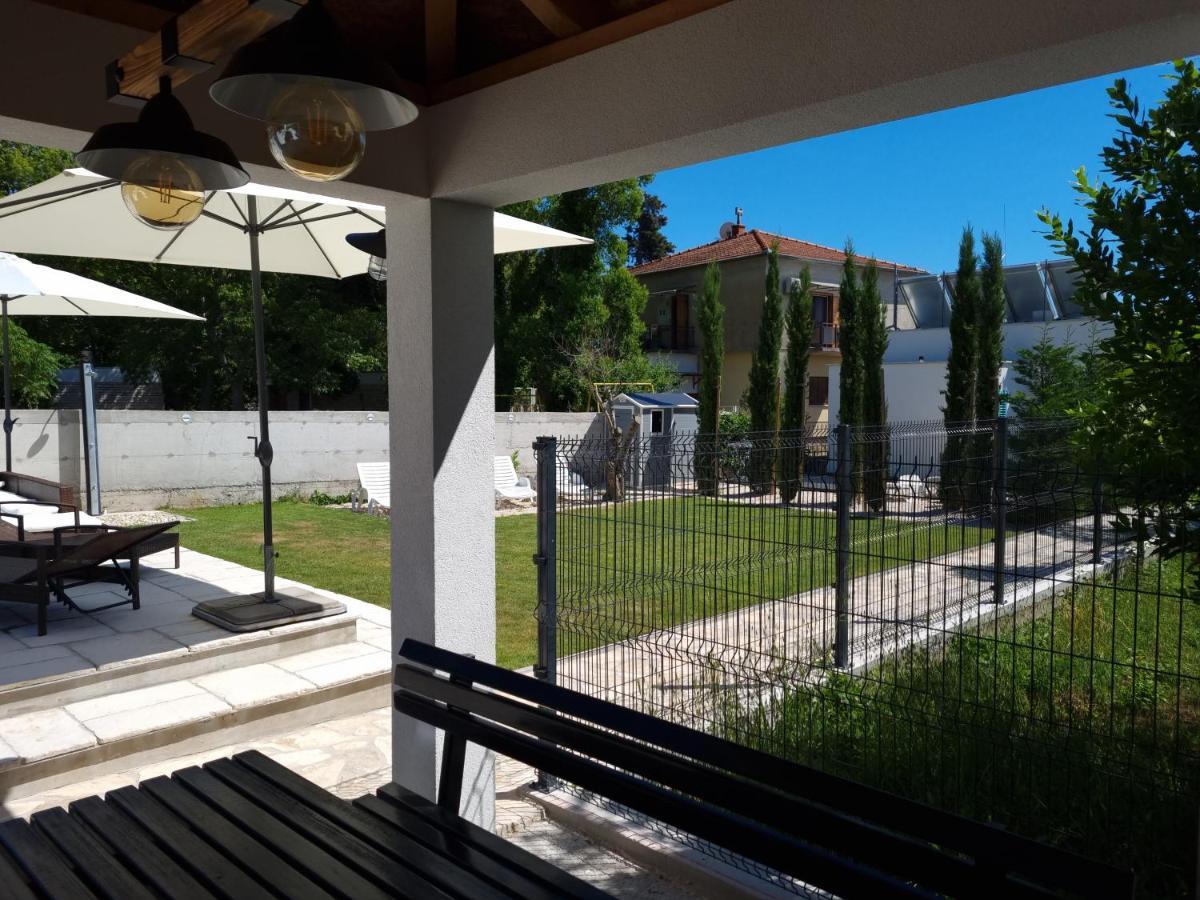 Villa Lukas Sukošan Exterior foto